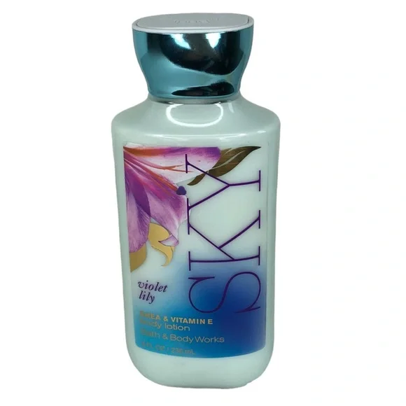 Bath and Body VIOLET LILY SKY Shea & Vitamin E Body Lotion - Picture 1 of 6